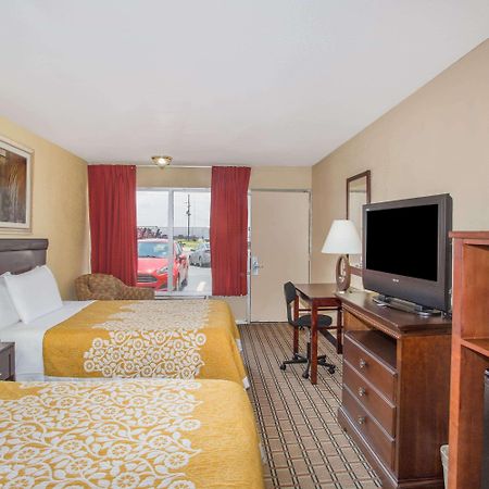 Days Inn By Wyndham בליית'וויל מראה חיצוני תמונה