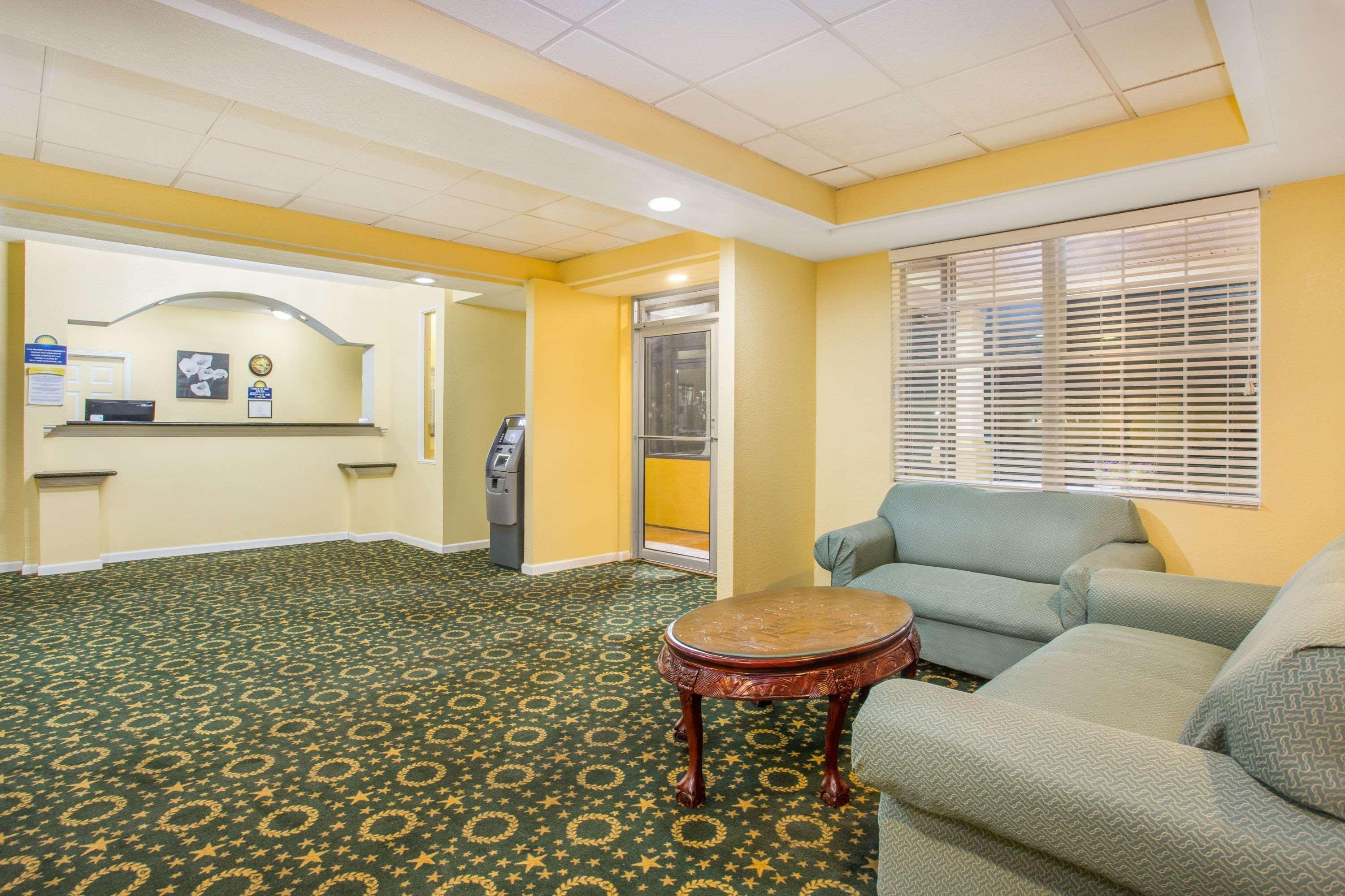 Days Inn By Wyndham בליית'וויל מראה חיצוני תמונה
