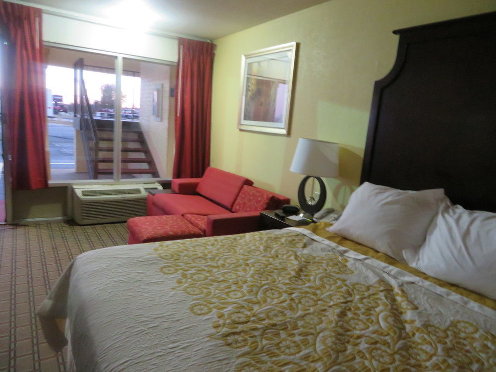 Days Inn By Wyndham בליית'וויל מראה חיצוני תמונה